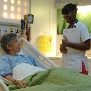 Un chef de file de la recherche en soins infirmiers, le Centre universitaire de santé McGill se fonde sur des faits démontrés pour mettre au service de ses infirmières et infirmiers les techniques les plus efficaces pour le soin des patients. Un chef de file de la recherche en soins infirmiers, le Centre universitaire de santé McGill se fonde sur des faits démontrés pour mettre au service de ses infirmières et infirmiers les techniques les plus efficaces pour le soin des patients.