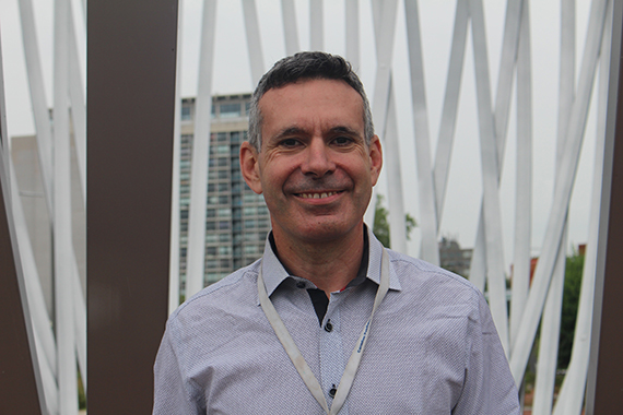 Introduire les allergènes tôt contribue à prévenir les allergies alimentaires