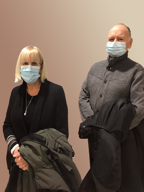 Anthony Hobbs et sa femme Nicole se disaient soulagés après avoir reçu leurs premières doses du vaccin hier au CUSM, où ils se sont sentis totalement en sécurité et entourés de professionnels !